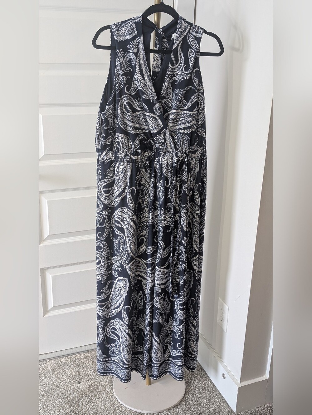 26. Sandra Darren Navy and White Jumpsuit Size 1X